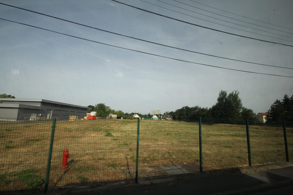 DEPORTES (Rue de la GARE) IMG_4612