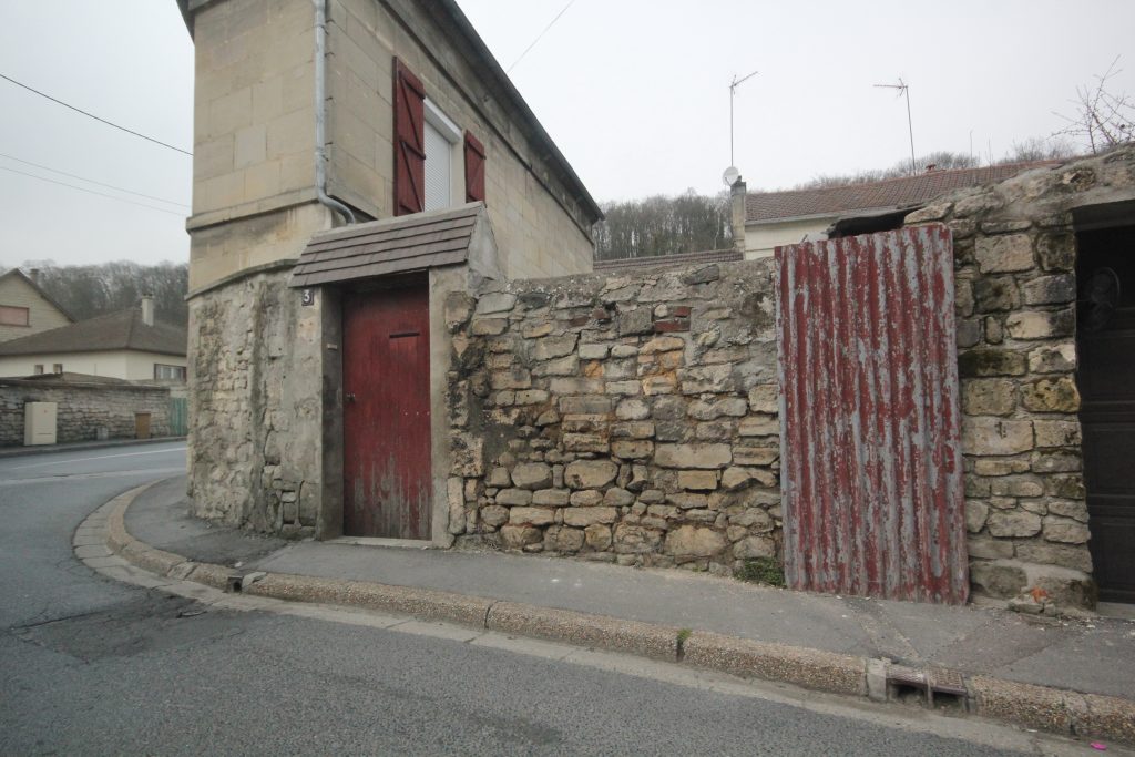 GOURNAY (Rue) IMG_0681