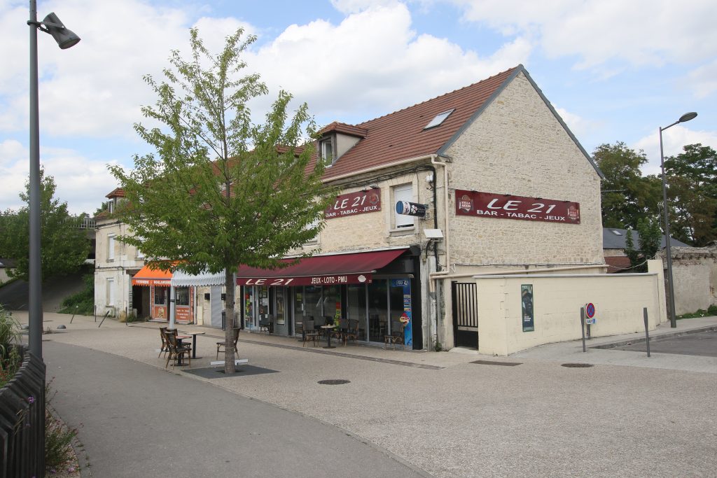 LENINE CAFE 21 C7D_8898 LIVRE