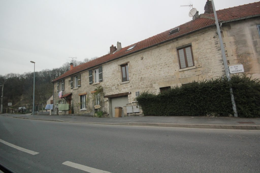 NOGENT (RUE) coté IMPAIR IMG_0544