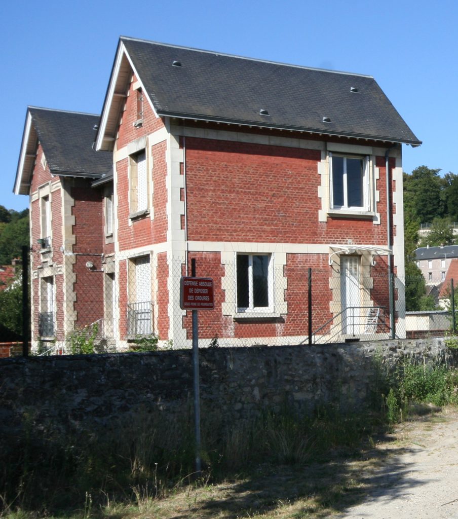 Page 48-08 VIELLIARD CHAUMONT IMG_1888 LIVRE