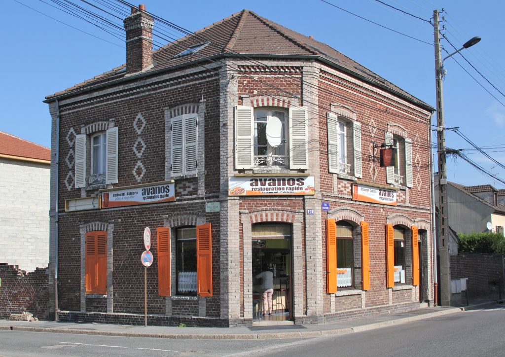 Page 50-02 CAFE Avanos IMG_8054 LIVRE