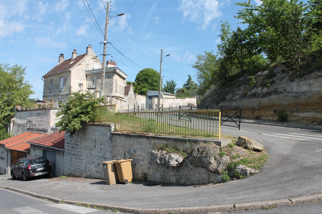 rue de l&rsquo;eglise 2026 bis comparer avec 25